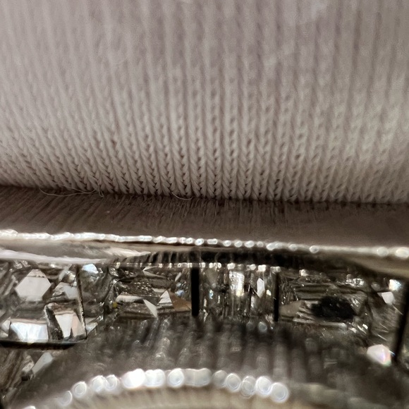 CHANEL Stud Earrings-Authentic Silver/Crystal & Pearly White(.75”x.75”x.5”) NIB - Picture 17 of 17